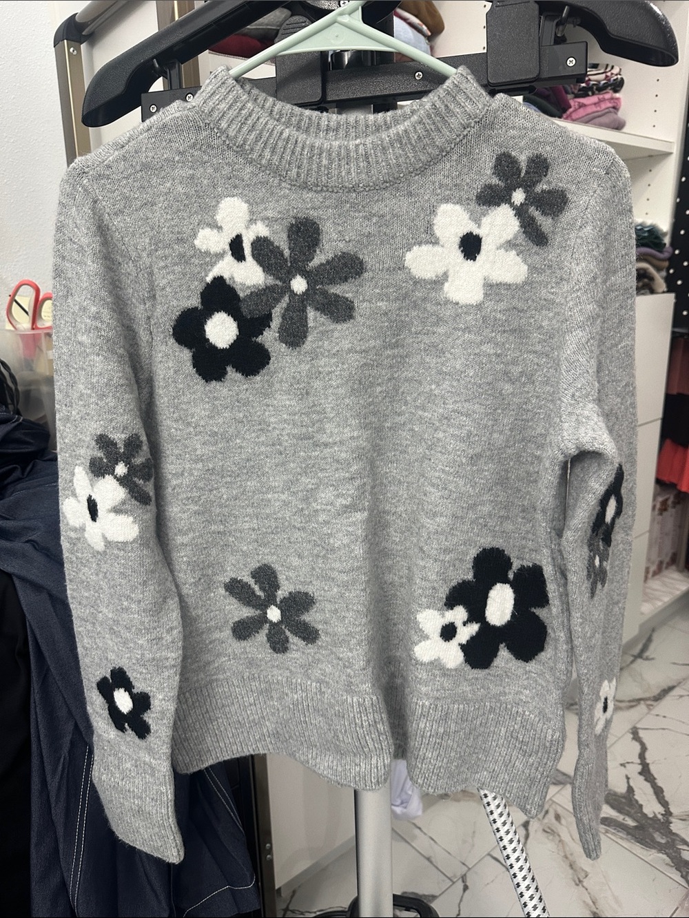 CeCe Gray Floral Crewneck Sweater - Black & White Flowers